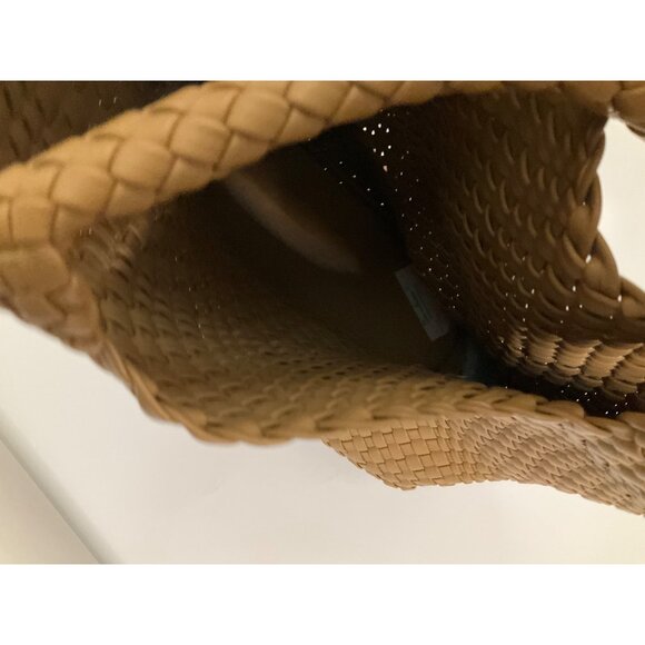 NWT Woven Tote Shoulder Handbag - with zipper purse - Large Travel Tote - Picture 4 of 10